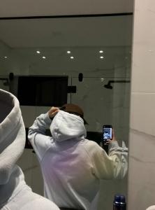 609651467: Chico busca chica en Barcelona