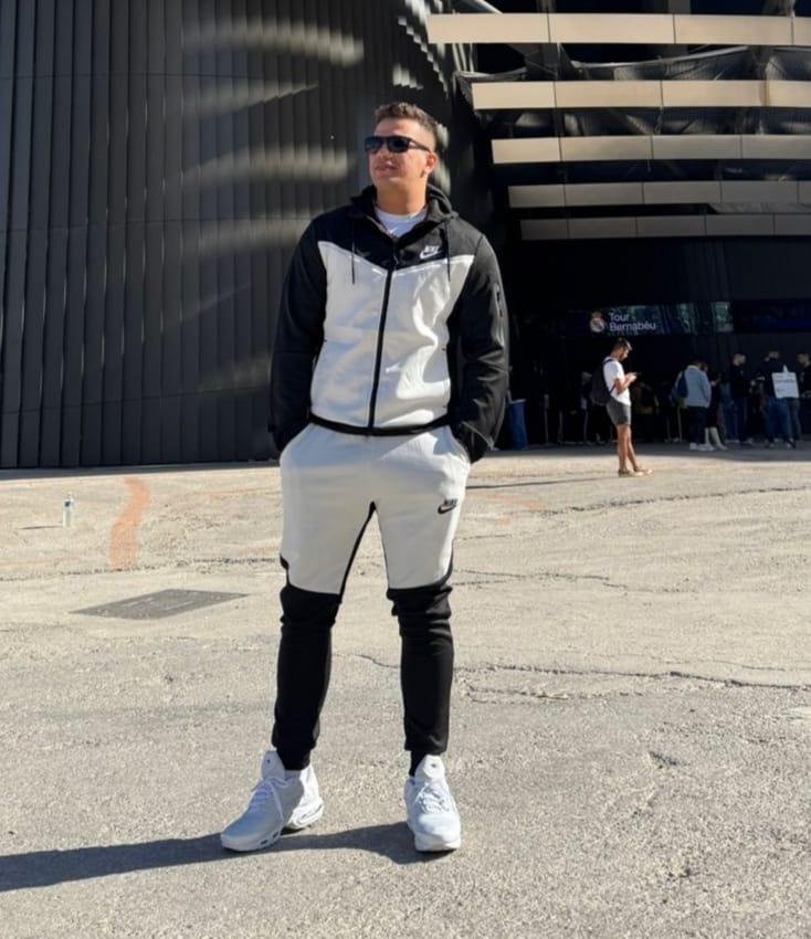 607014554: Chico busca chica en Málaga