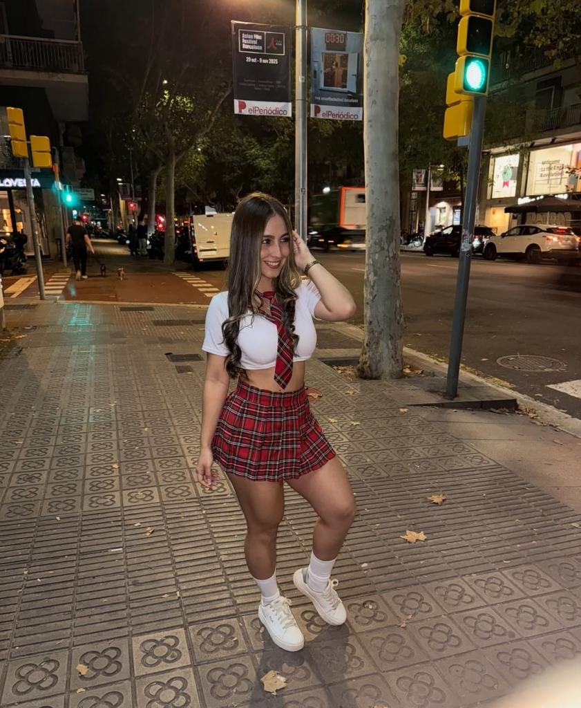 672992390: Chica busca chico en Murcia