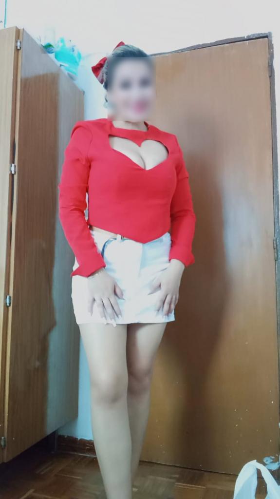 642225883: Chica busca chico en León