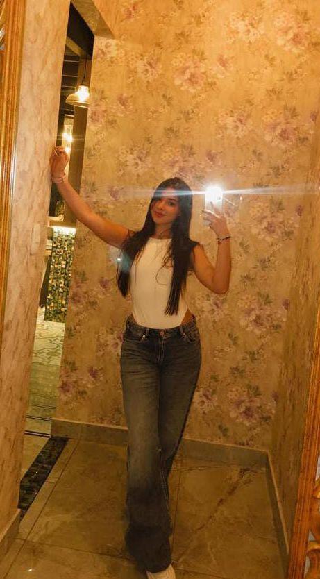 672877469: Chica busca chico en León