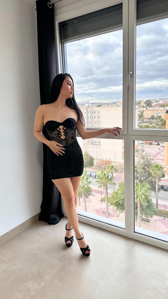 613598465: Chica busca chico en Murcia