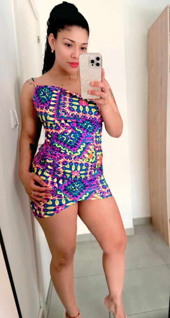 613325850: Chica busca chico en Alicante