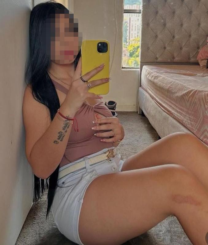664105541: Chica busca chico en Madrid