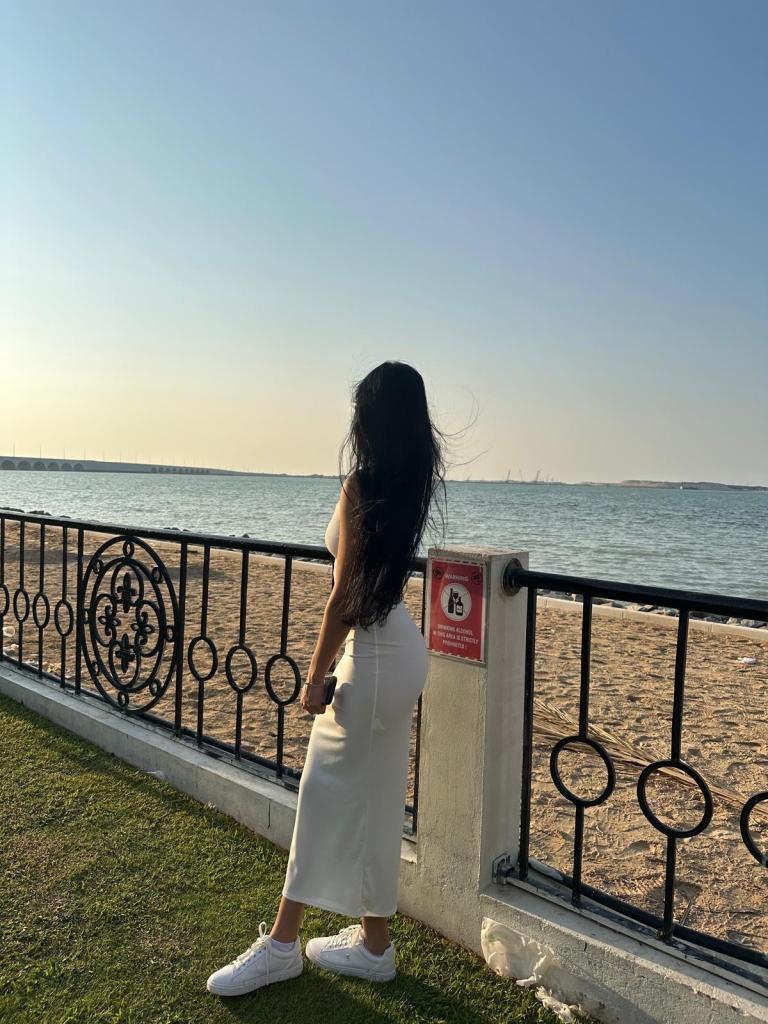 615089495: Chica busca chico en Pontevedra