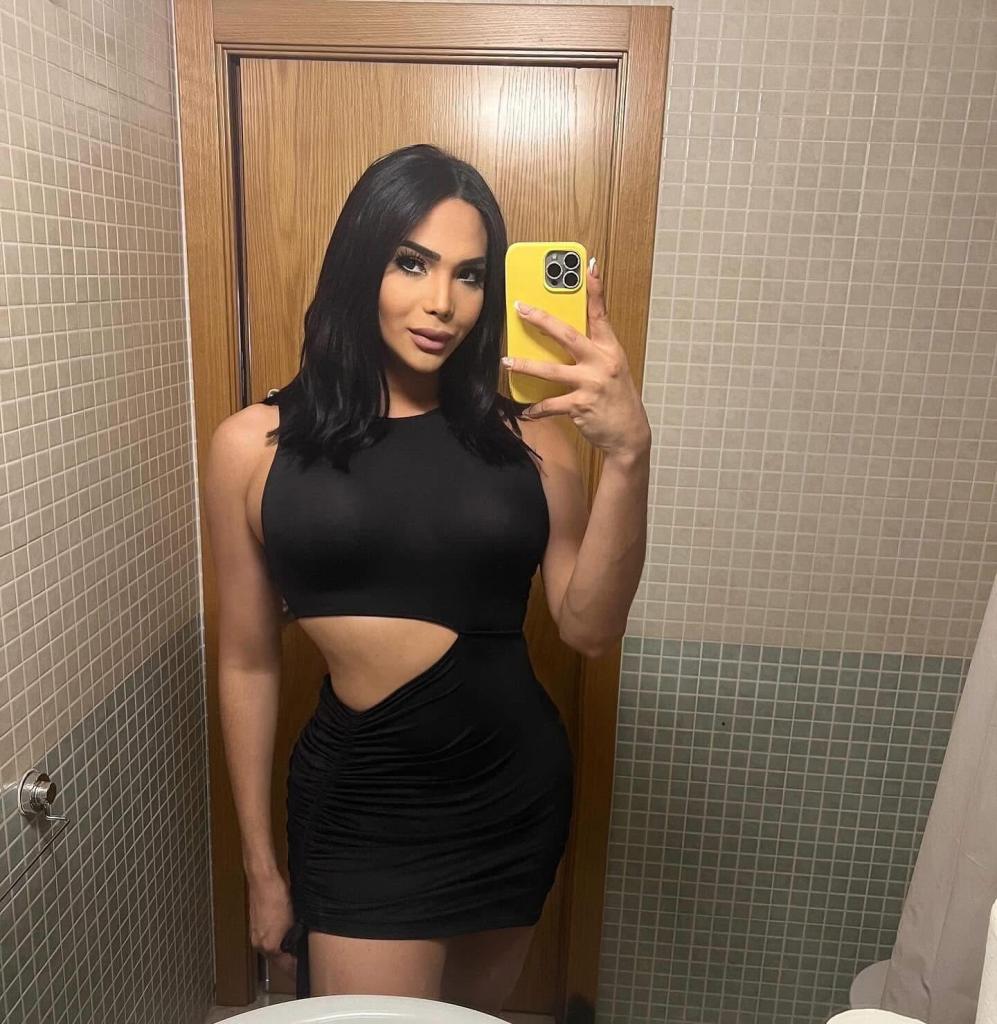 631173613: Transexual en Granada