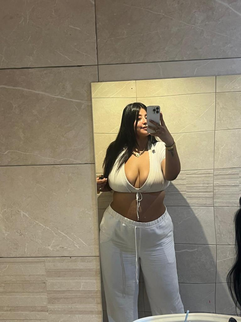 662047542: Chica busca chico en Málaga