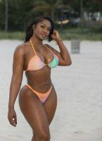 612235352: Chica busca chico en Málaga