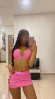 613878307: Chica busca chico en Barcelona
