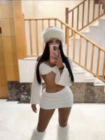 614210813: Chica busca chico en Barcelona