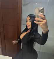 645845781: Chica busca chico en Pontevedra