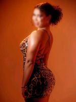 667527767: Chica busca chico en Sevilla