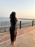 672834955: Chica busca chico en Barcelona