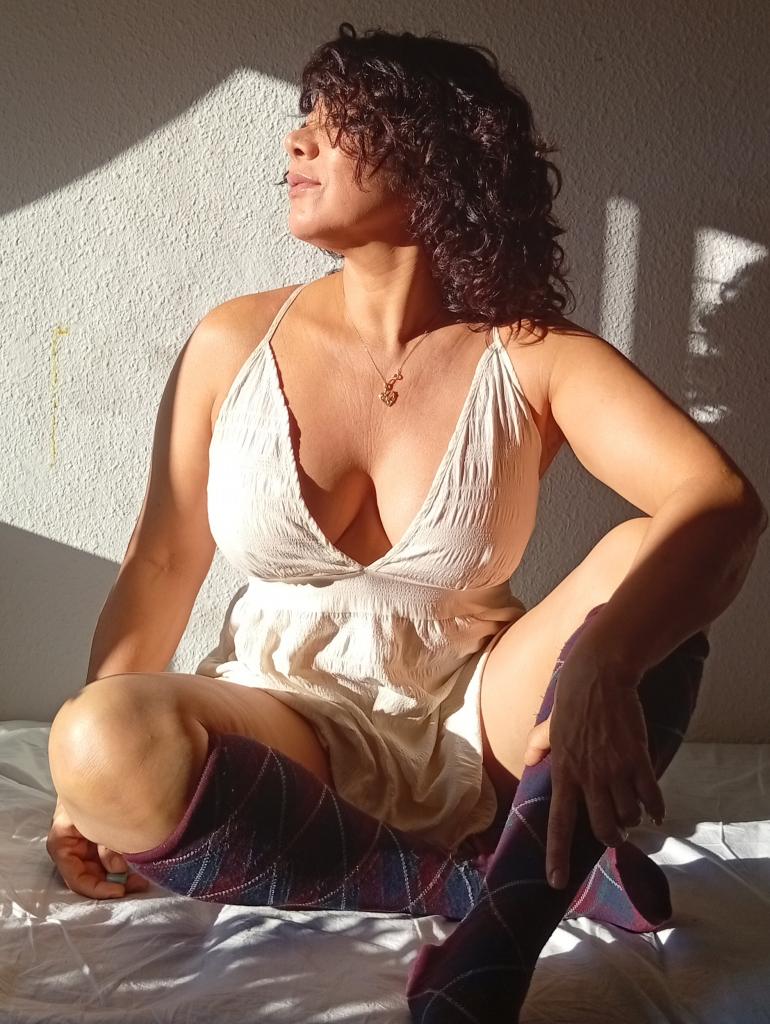 742021855: Chica busca chico en Salamanca