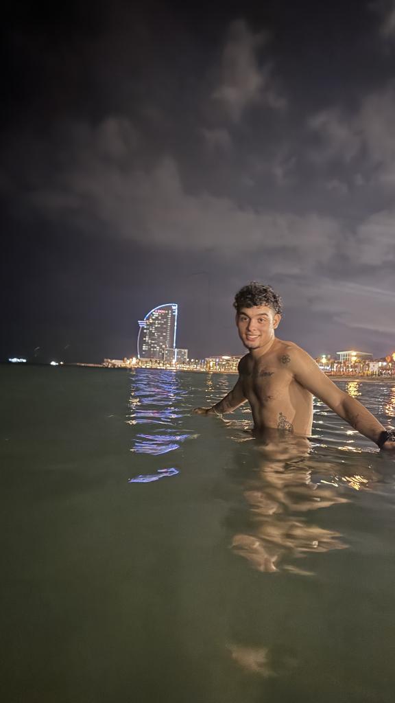 Chico busca chica en Asturias: 