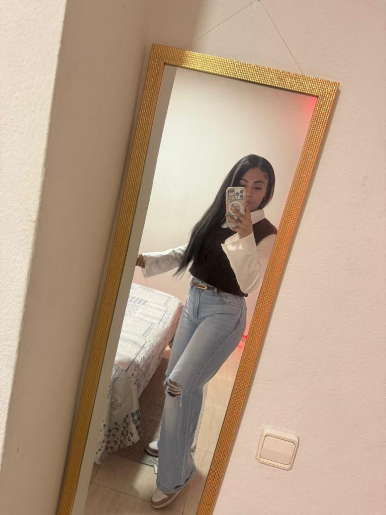 685416147: Chica busca chico en Valencia