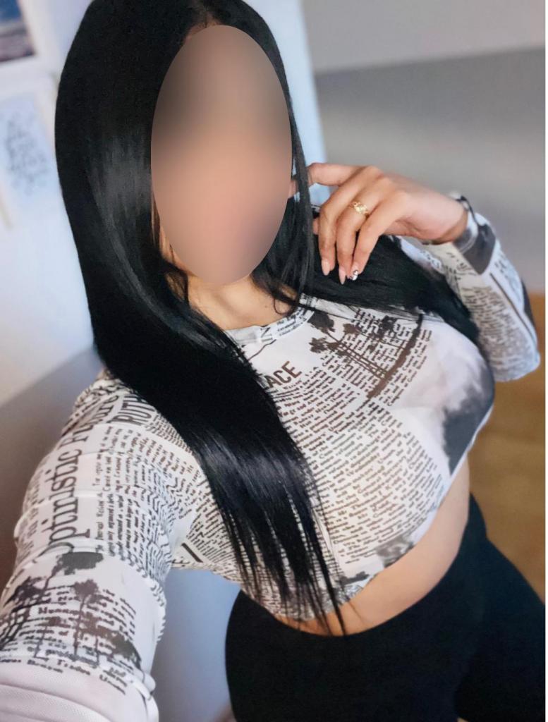 672903120: Chica busca chico en Zaragoza
