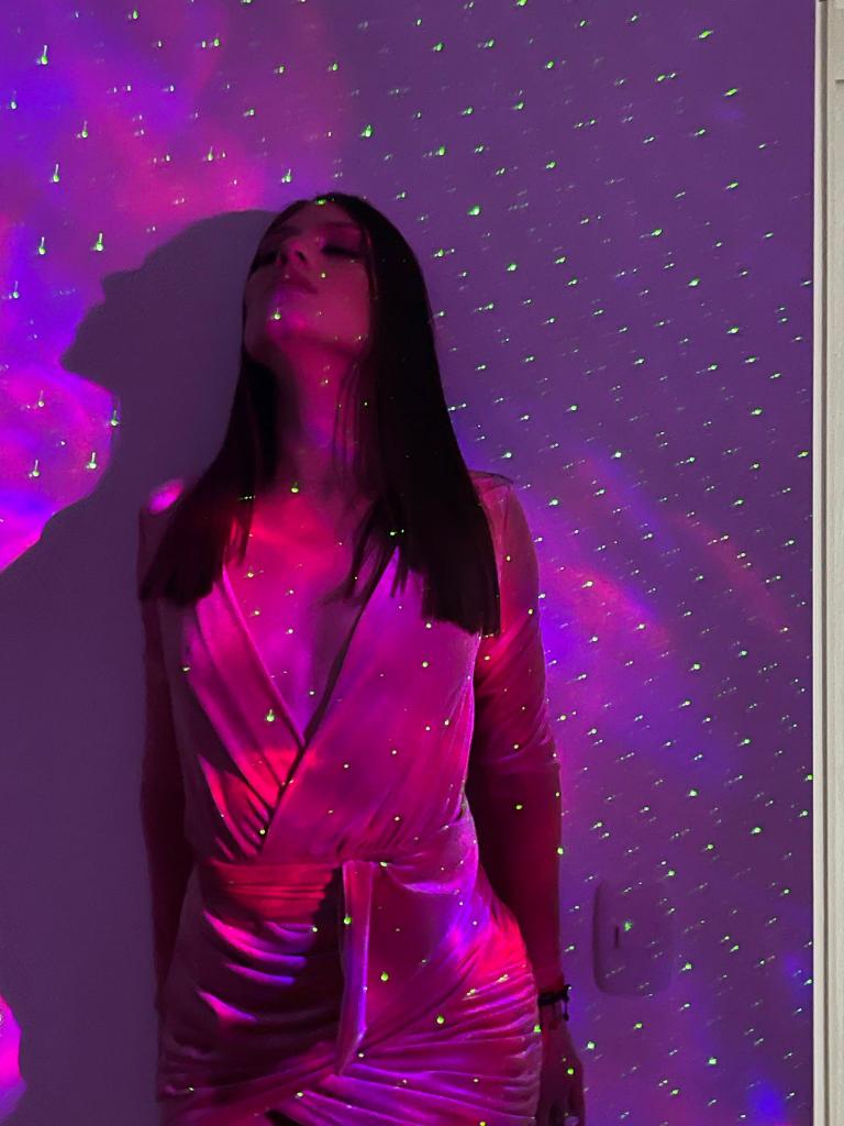 641030455: Chica busca chico en Barcelona