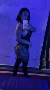 613592989: Chica busca chico en Barcelona