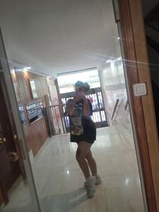 695122051: Chica busca chico en Sevilla