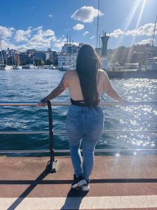 641909239: Chica busca chico en Pontevedra