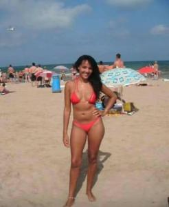 672811406: Chica busca chico en Valencia