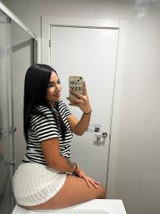 649333907: Chica busca chico en Sevilla