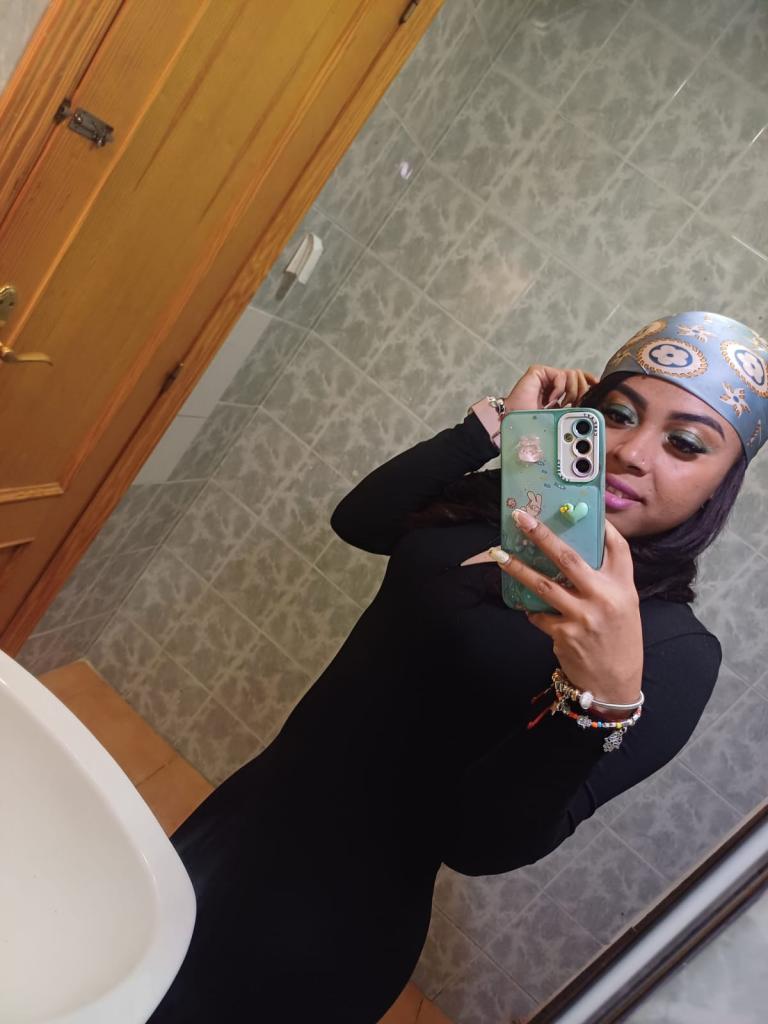 632800648: Chica busca chico en Valencia