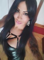 697229451: Travesti en Álava