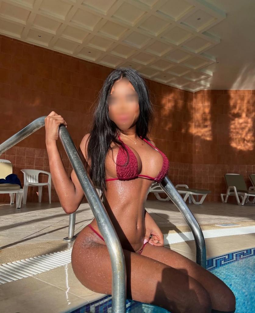 613604155: Chica busca chico en Valencia