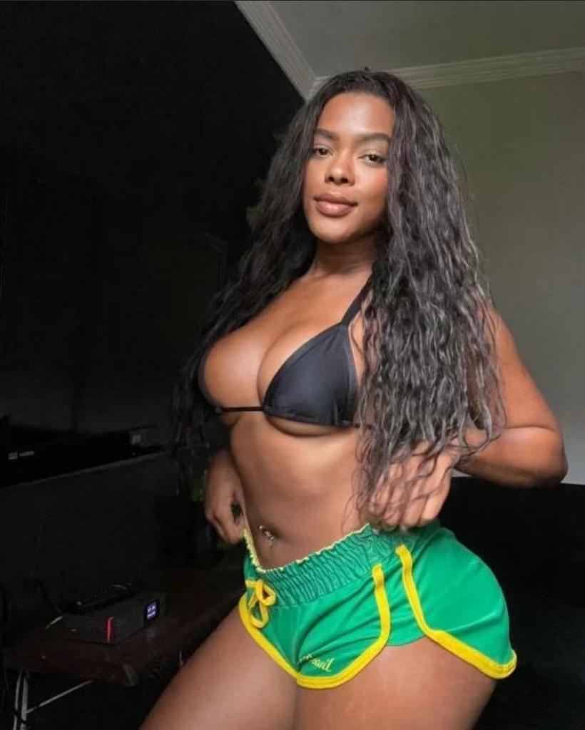 603278355: Chica busca chico en Barcelona