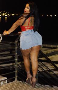 613757855: Chica busca chico en Madrid