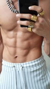 671467923: Chico busca chica en Tenerife