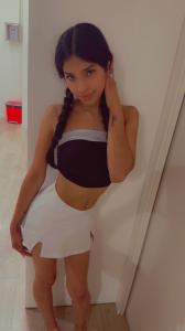 661418603: Chica busca chico en Barcelona