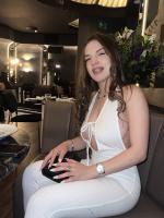 624167929: Chica busca chico en Madrid