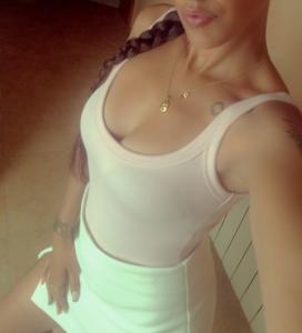 607255285: Chica busca chico en Valencia