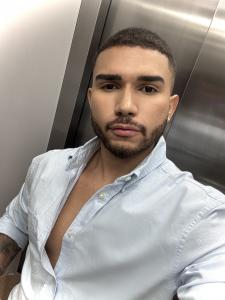 623235107: Chico busca chica en Barcelona