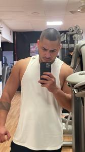 610338987: Chico busca chica en Valencia