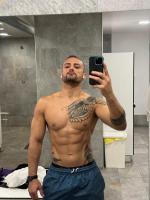 692592475: Chico busca chica en Cantabria