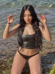 613654198: Chica busca chico en Madrid