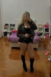 632294548: Chica busca chico en Barcelona