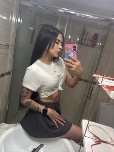 682419015: Chica busca chico en Pontevedra