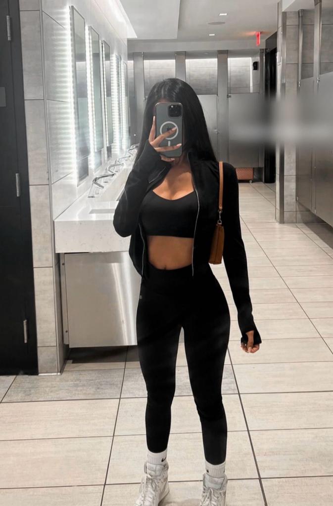 Chica busca chico en Tenerife: 