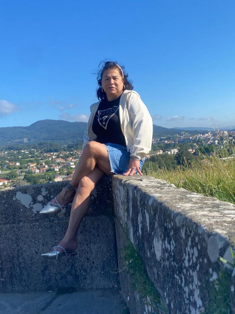 605441210: Chica busca chico en Pontevedra