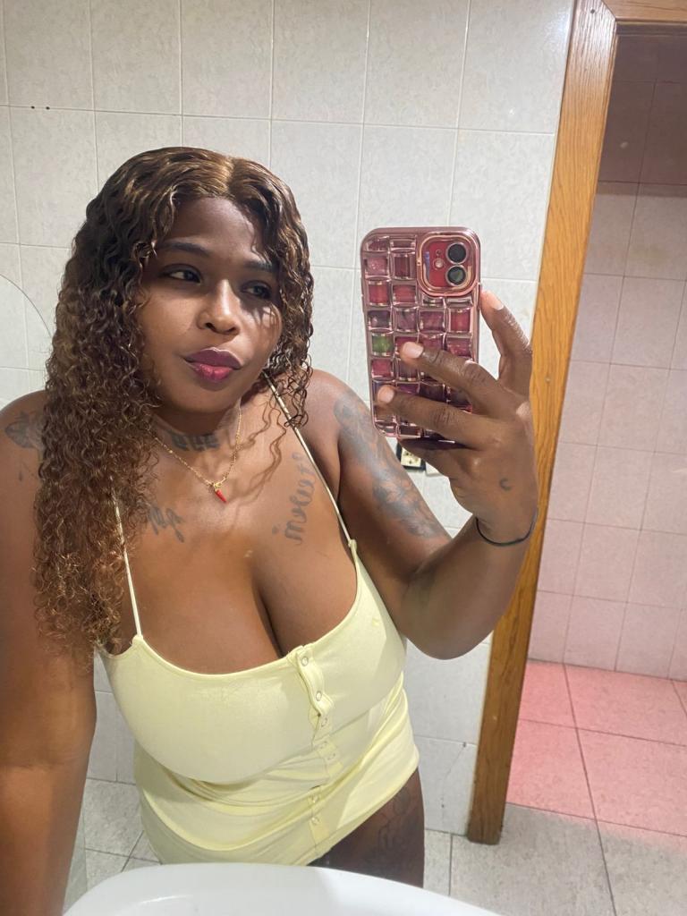 Chica busca chico en Valencia: Chica busca chico