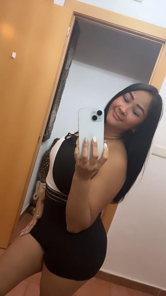 Chica busca chico en Valencia: Chica busca chico