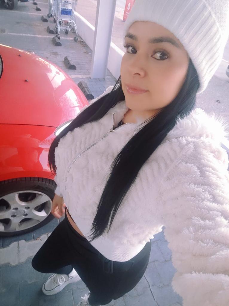 Chica busca chico en Cádiz: 