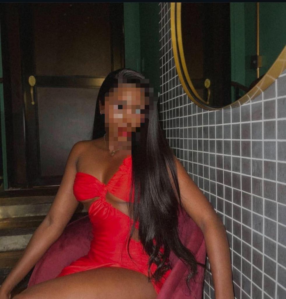 Chica busca chico en Barcelona: 