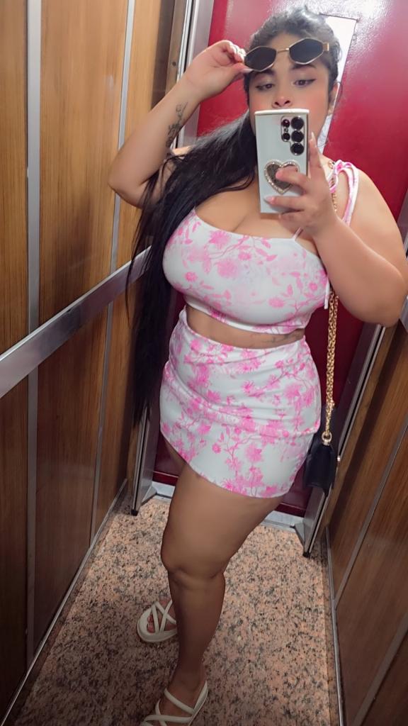 674975330: Chica busca chico en Ibiza