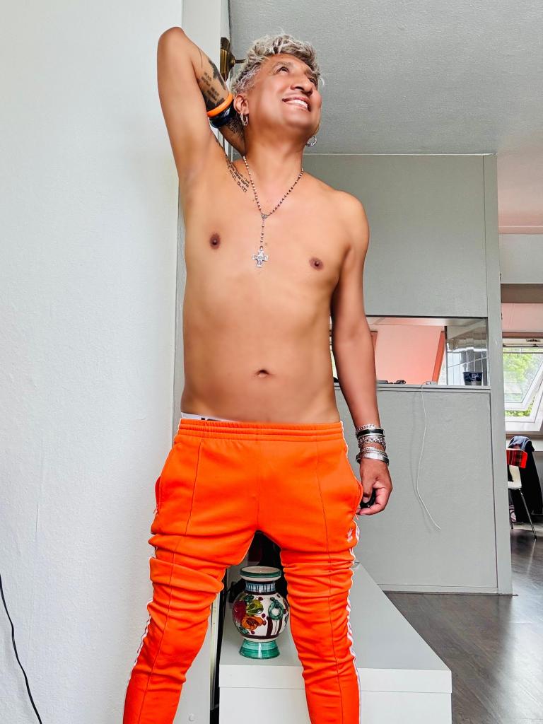 Chico busca chica en Barcelona: 